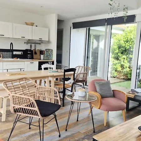 Maison Moderne Proche Plages - 6 Pers. - Fr-1-879-43 * Fouras